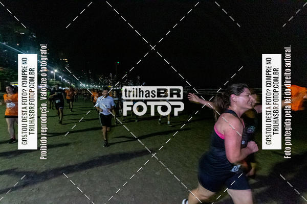 Buy your photos of the eventNight Run Balnerio on Fotop