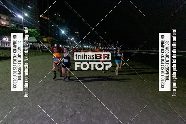 Buy your photos of the eventNight Run Balnerio on Fotop