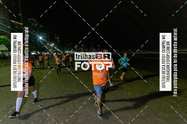 Buy your photos of the eventNight Run Balnerio on Fotop