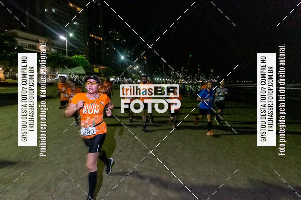 Buy your photos of the eventNight Run Balnerio on Fotop