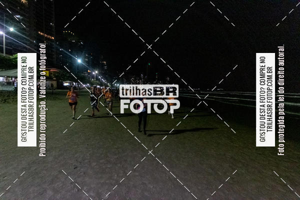 Buy your photos of the eventNight Run Balnerio on Fotop