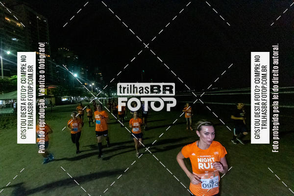 Buy your photos of the eventNight Run Balnerio on Fotop