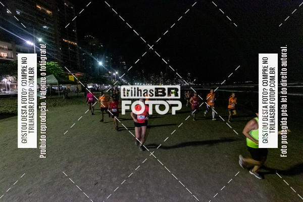 Buy your photos of the eventNight Run Balnerio on Fotop