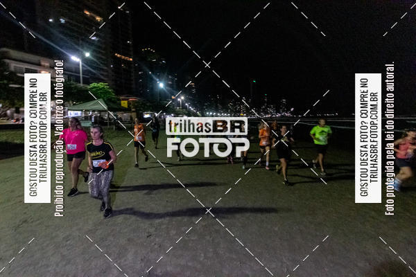 Buy your photos of the eventNight Run Balnerio on Fotop