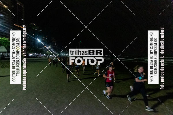 Buy your photos of the eventNight Run Balnerio on Fotop