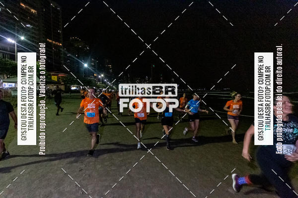 Buy your photos of the eventNight Run Balnerio on Fotop