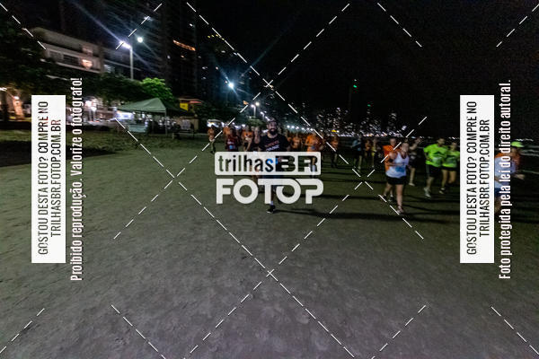 Buy your photos of the eventNight Run Balnerio on Fotop