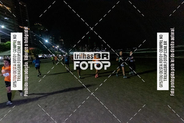 Buy your photos of the eventNight Run Balnerio on Fotop