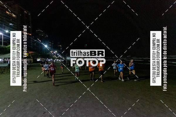Buy your photos of the eventNight Run Balnerio on Fotop