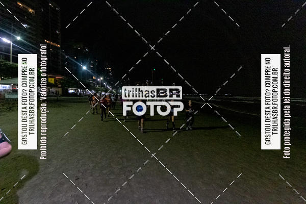 Buy your photos of the eventNight Run Balnerio on Fotop