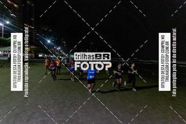 Buy your photos of the eventNight Run Balnerio on Fotop