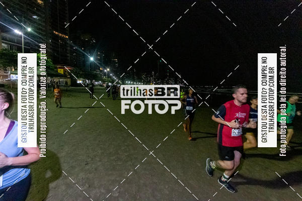 Buy your photos of the eventNight Run Balnerio on Fotop