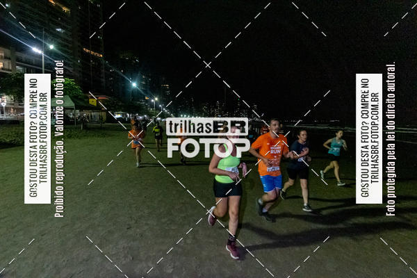 Buy your photos of the eventNight Run Balnerio on Fotop