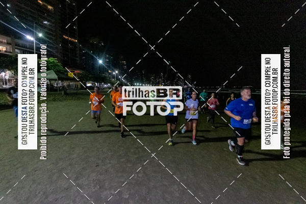 Buy your photos of the eventNight Run Balnerio on Fotop