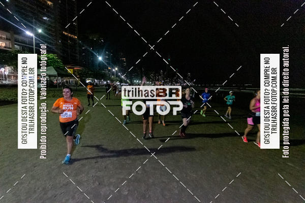 Buy your photos of the eventNight Run Balnerio on Fotop