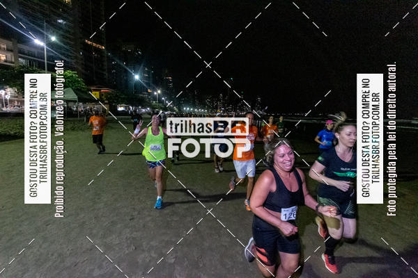 Buy your photos of the eventNight Run Balnerio on Fotop