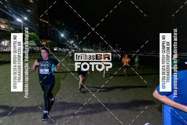 Buy your photos of the eventNight Run Balnerio on Fotop