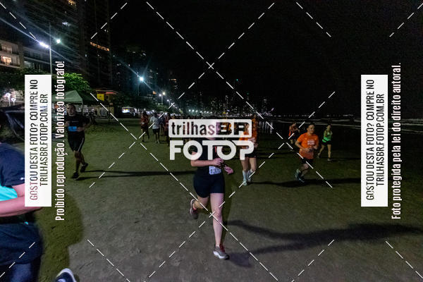 Buy your photos of the eventNight Run Balnerio on Fotop