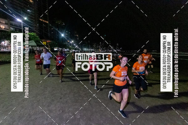 Buy your photos of the eventNight Run Balnerio on Fotop