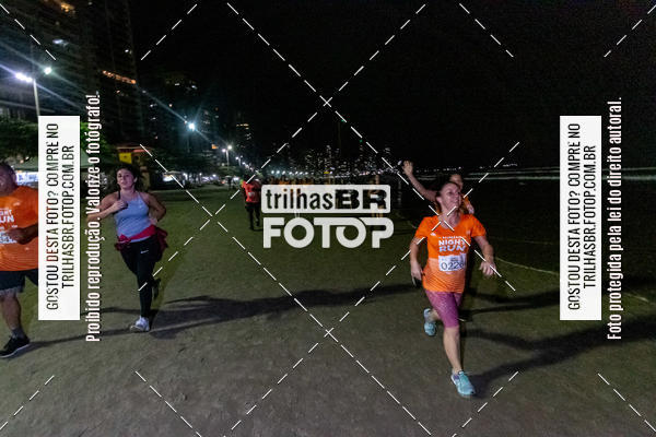 Buy your photos of the eventNight Run Balnerio on Fotop