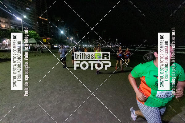 Buy your photos of the eventNight Run Balnerio on Fotop