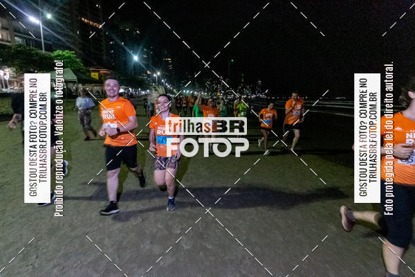 Buy your photos of the eventNight Run Balnerio on Fotop