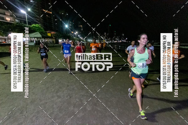 Buy your photos of the eventNight Run Balnerio on Fotop