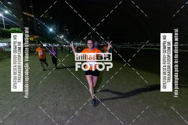 Buy your photos of the eventNight Run Balnerio on Fotop