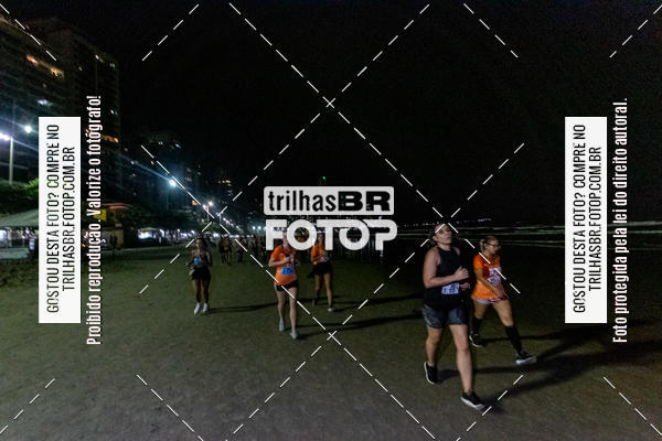 Buy your photos of the eventNight Run Balnerio on Fotop