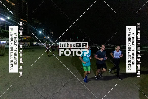Buy your photos of the eventNight Run Balnerio on Fotop