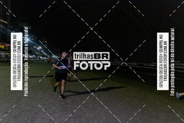 Buy your photos of the eventNight Run Balnerio on Fotop