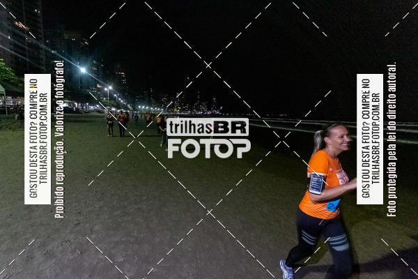 Buy your photos of the eventNight Run Balnerio on Fotop