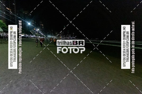 Buy your photos of the eventNight Run Balnerio on Fotop