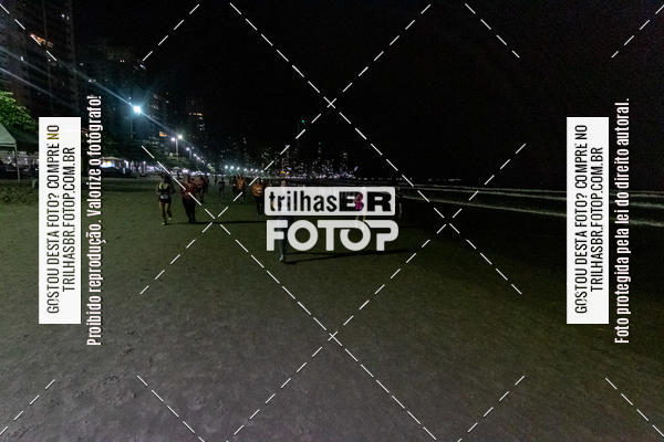 Buy your photos of the eventNight Run Balnerio on Fotop