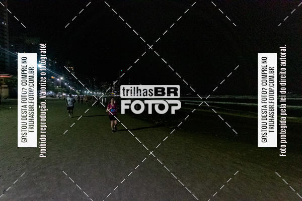 Buy your photos of the eventNight Run Balnerio on Fotop