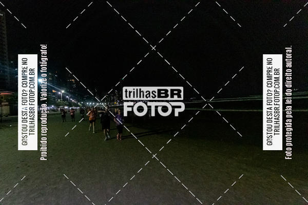 Buy your photos of the eventNight Run Balnerio on Fotop