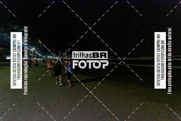 Buy your photos of the eventNight Run Balnerio on Fotop