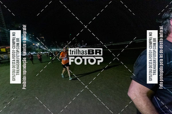 Buy your photos of the eventNight Run Balnerio on Fotop