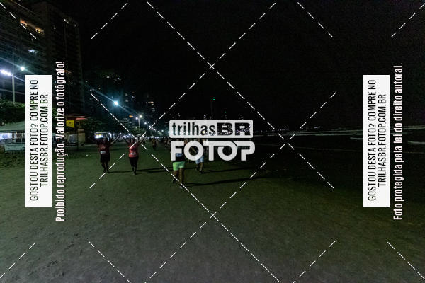 Buy your photos of the eventNight Run Balnerio on Fotop