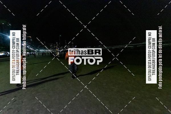 Buy your photos of the eventNight Run Balnerio on Fotop