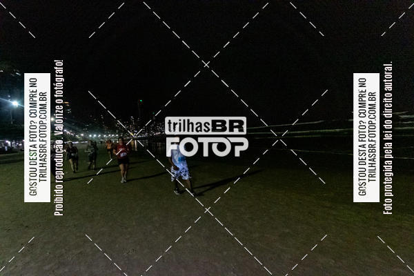 Buy your photos of the eventNight Run Balnerio on Fotop