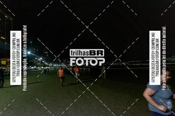 Buy your photos of the eventNight Run Balnerio on Fotop