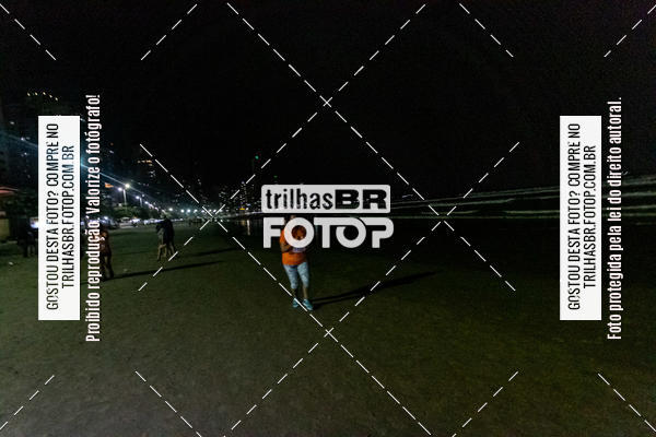 Buy your photos of the eventNight Run Balnerio on Fotop