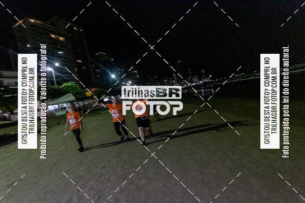 Buy your photos of the eventNight Run Balnerio on Fotop