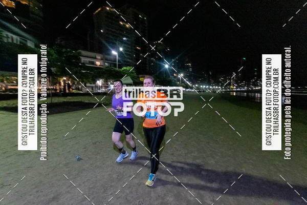 Buy your photos of the eventNight Run Balnerio on Fotop