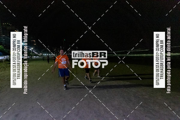 Buy your photos of the eventNight Run Balnerio on Fotop