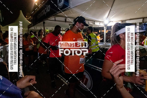 Buy your photos of the eventNight Run Balnerio on Fotop