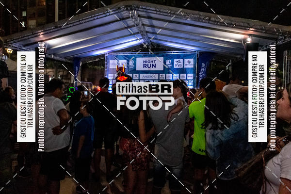 Buy your photos of the eventNight Run Balnerio on Fotop