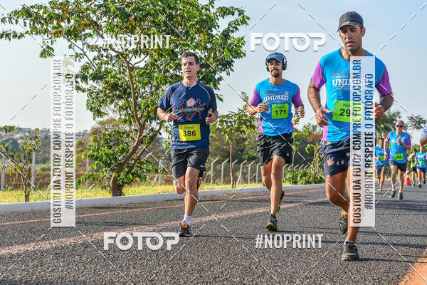 Buy your photos of the eventCORRIDA UNIMED ALTA MOGIANA 2019 on Fotop