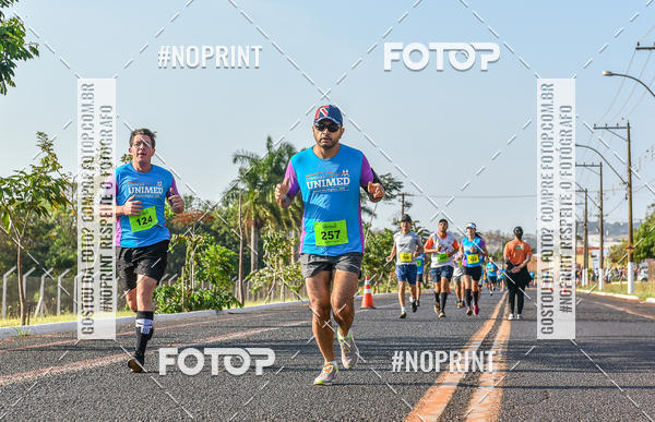 Buy your photos of the eventCORRIDA UNIMED ALTA MOGIANA 2019 on Fotop